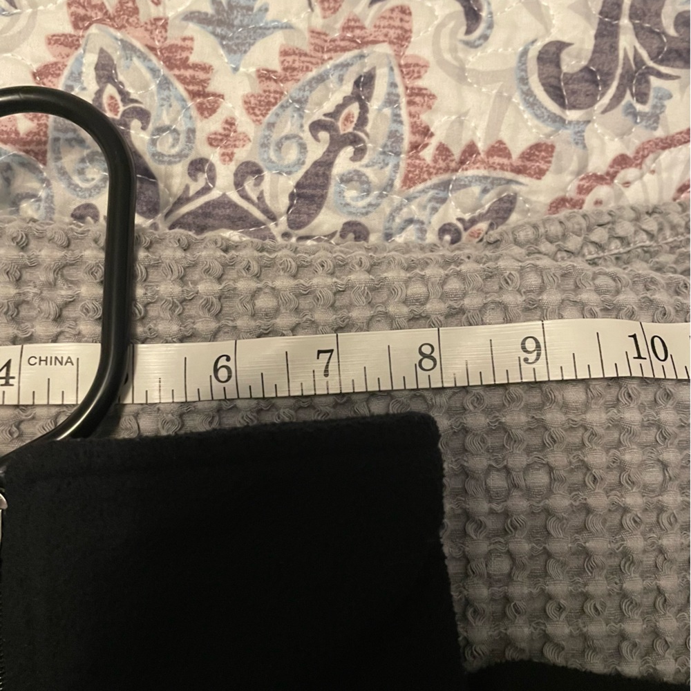 Patagonia Women's Black Half-Zip Turtleneck Sweater - Picture 8 of 9